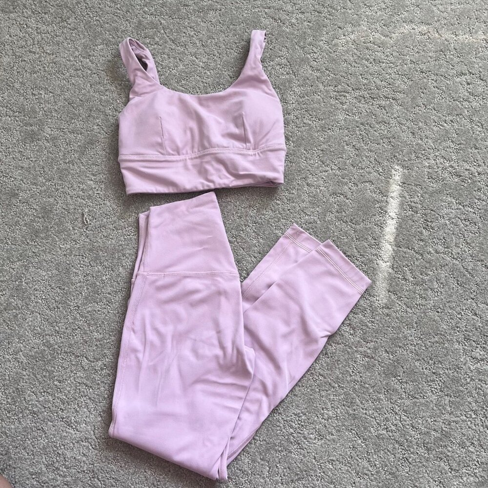 Lululemon Set Align HR Pant 25" and Align Bra Size 4 - Pink
